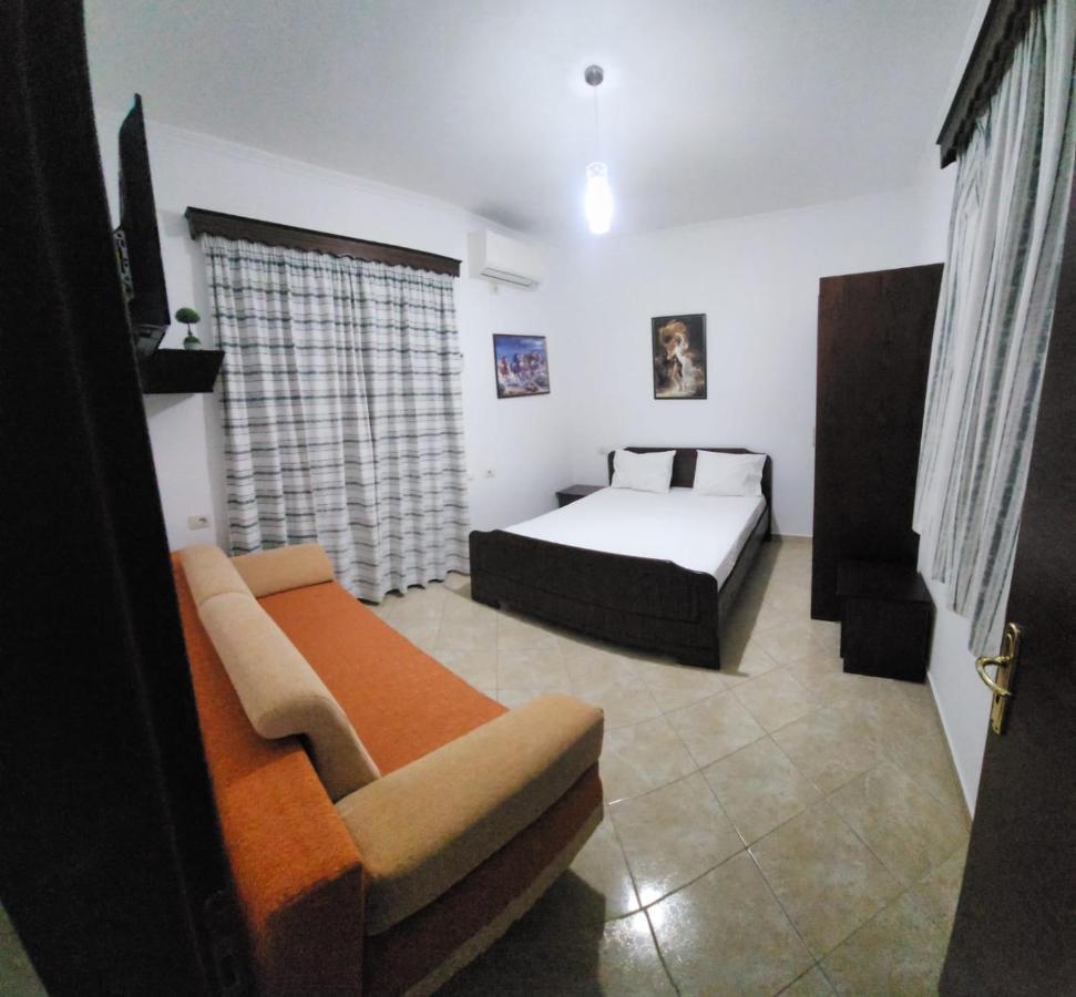 Amelie'S Apartments & Beach Saranda Exterior foto
