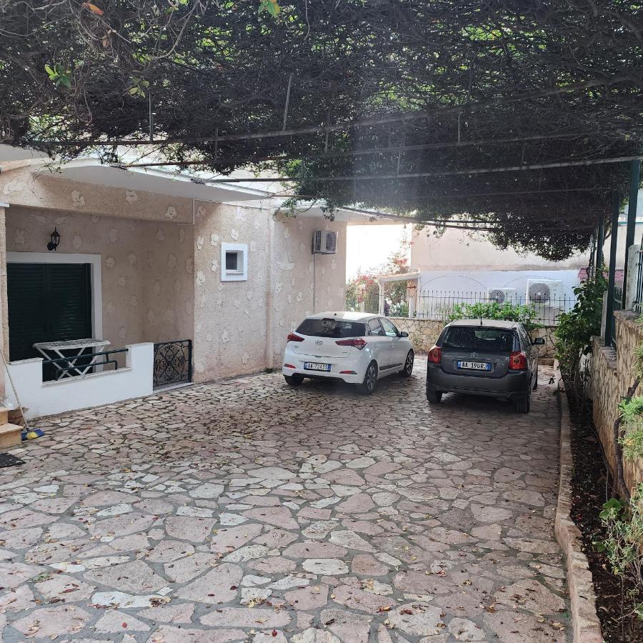 Amelie'S Apartments & Beach Saranda Exterior foto