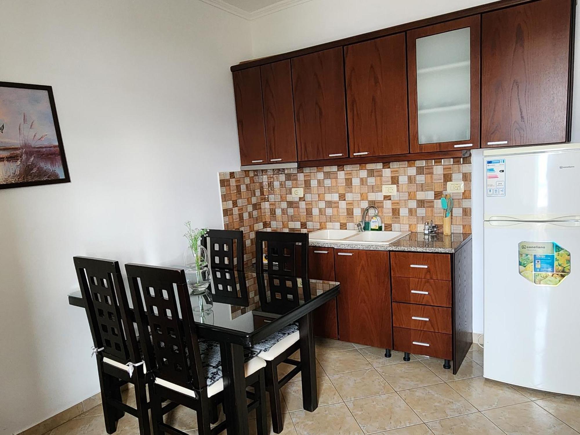 Amelie'S Apartments & Beach Saranda Zimmer foto