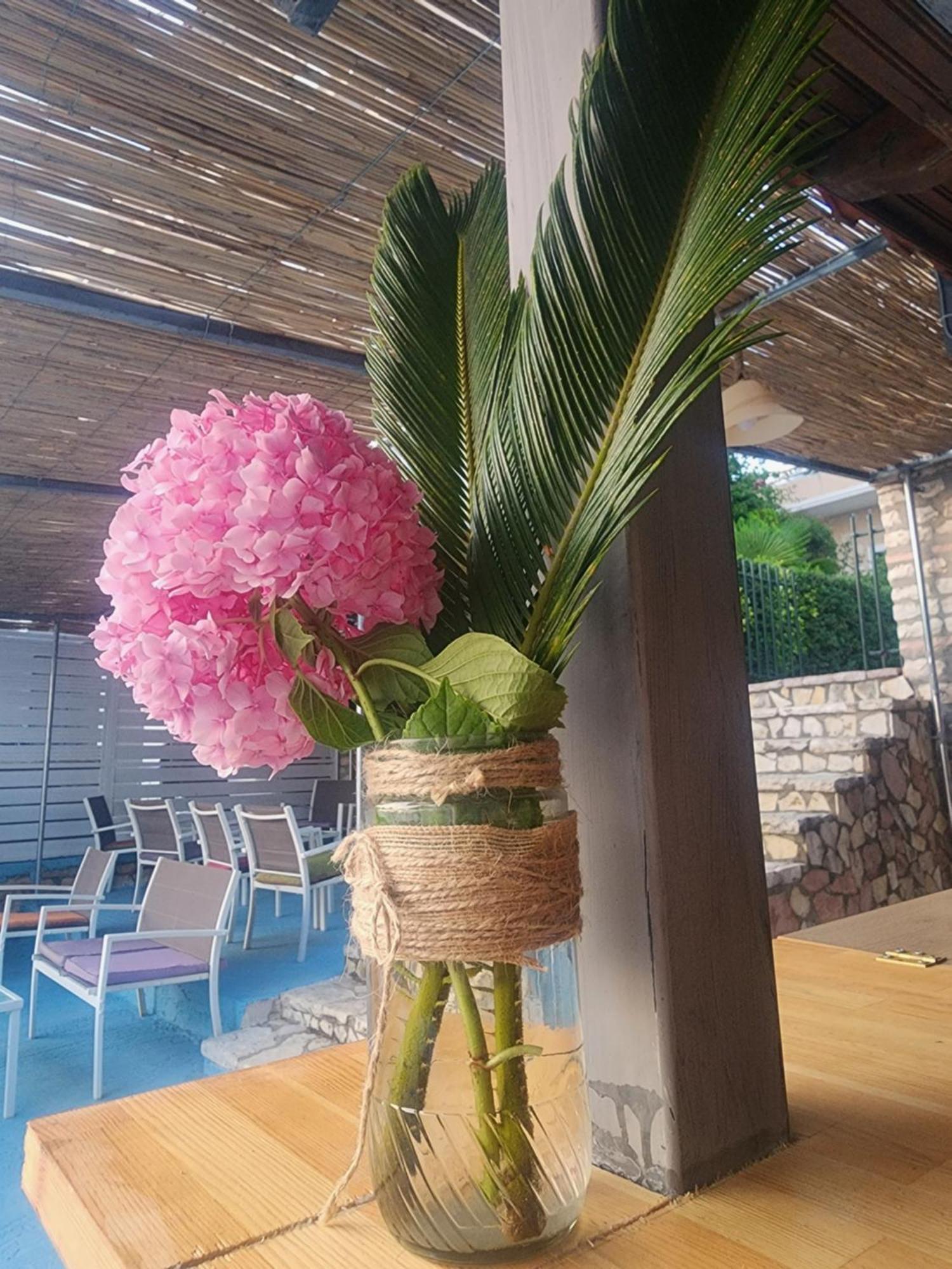Amelie'S Apartments & Beach Saranda Exterior foto